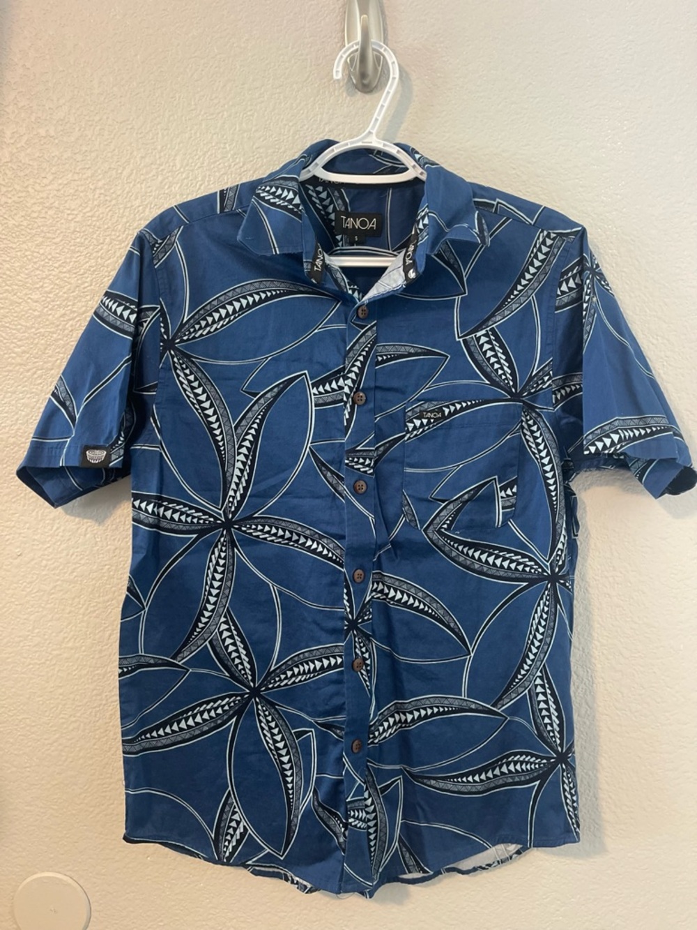 Tanoa / Polynesian - Men’s Blue Short-Sleeve Shirt